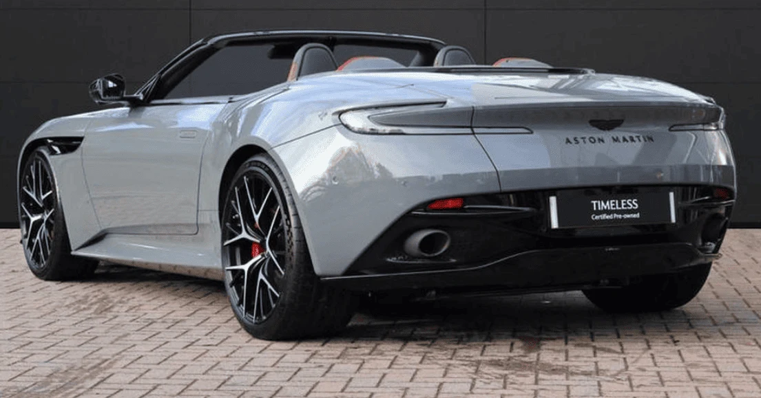 Aston Martin DB12